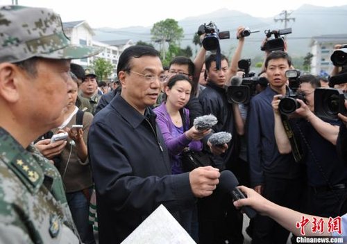 李克強(qiáng)一線部署抗震救災(zāi) 將再赴醫(yī)院看望受傷群眾