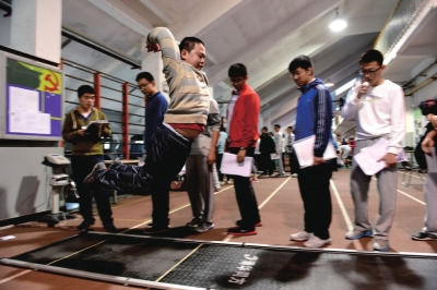 教育部:體測成績將入檔作為升學依據(jù)