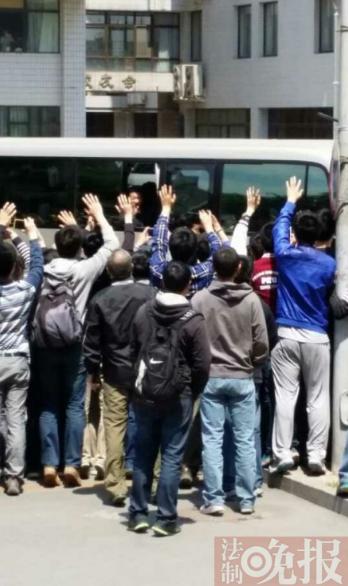 習(xí)近平離開英杰交流中心