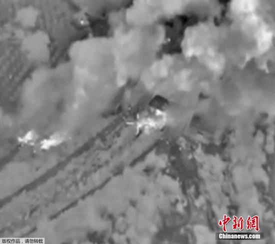 俄軍在敘利亞北部發(fā)動空襲至少45人喪生