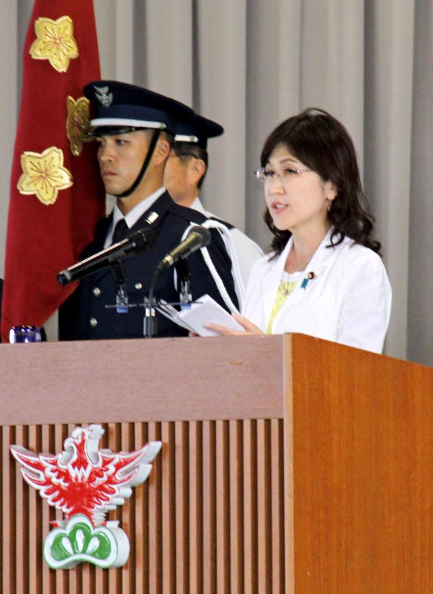 顧忌中國反應 日本防衛(wèi)大臣稻戰(zhàn)敗日不參拜靖國神社