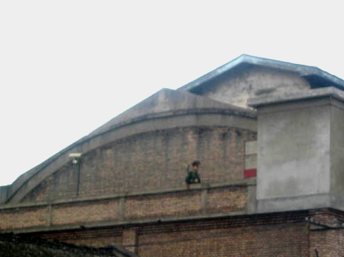 甘肅酒泉一名死刑犯持刀劫持女獄警三小時(shí)(圖)